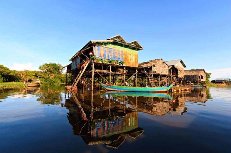 Guided Floating Village Tour