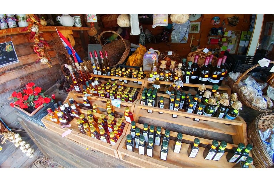 Wine &amp; Oysters -  Taste of Dalmatia