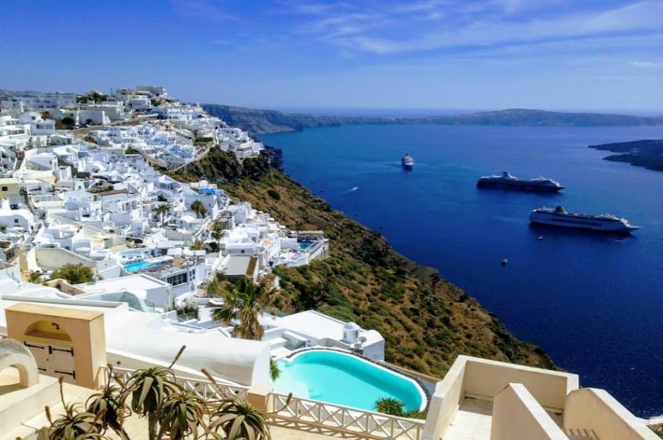 Private Guided Day Tour of Santorini