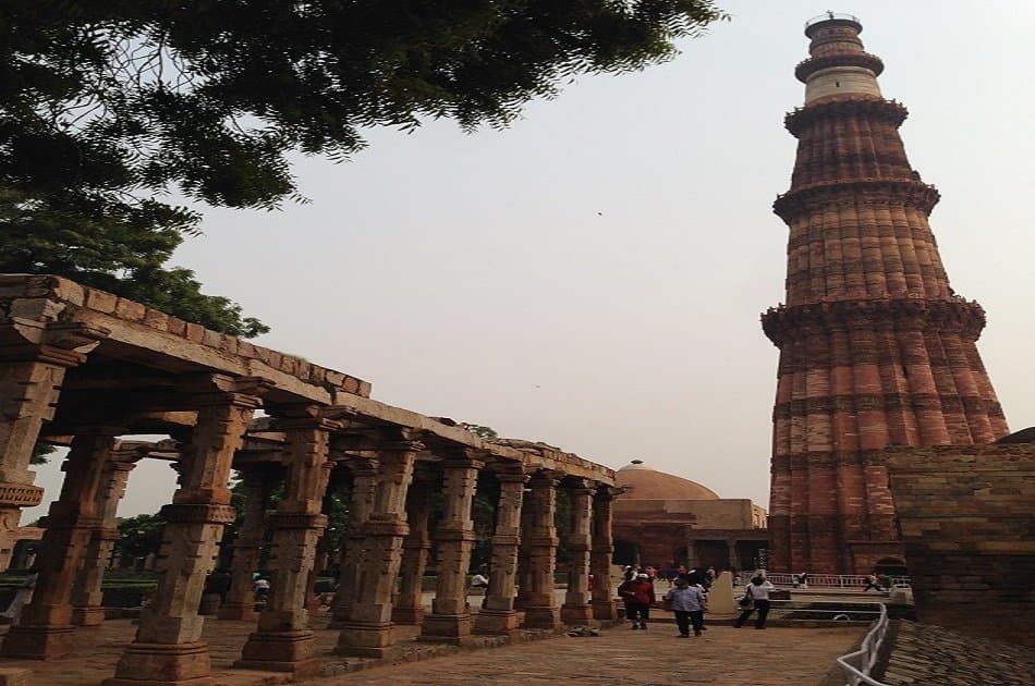 7 Hour City Tour of Old and New Delhi