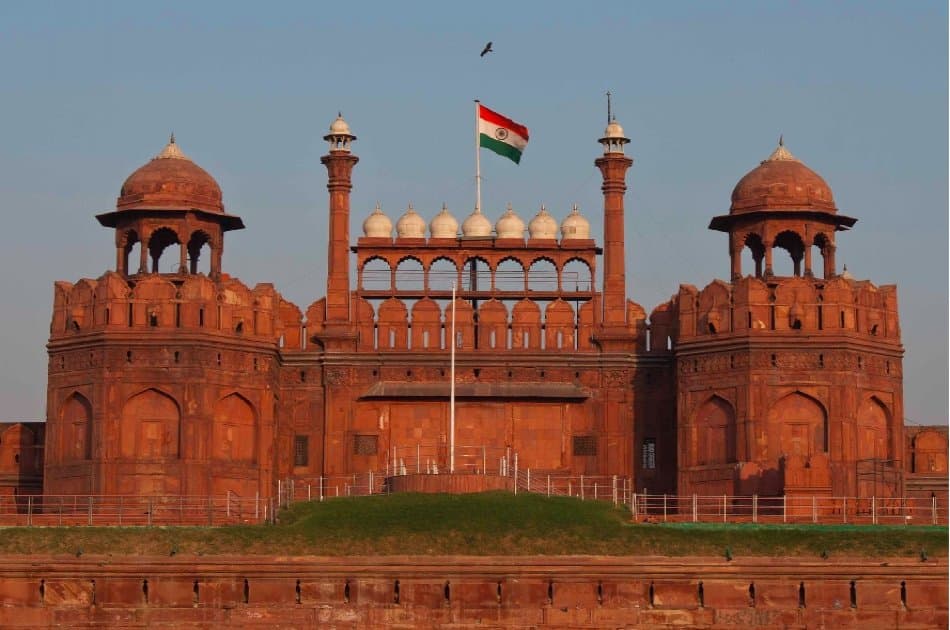 Full Day Mughals Monumental Tour in Delhi