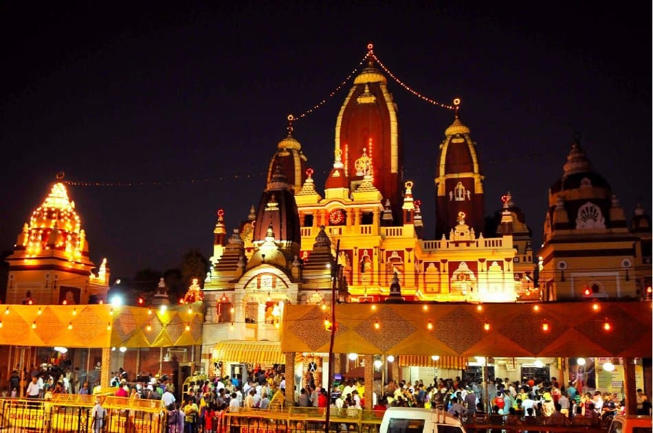 Half Day Tour of Temples in Delhi