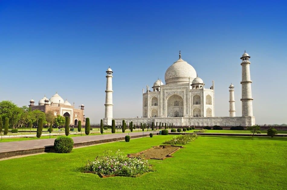 Private Sunrise tour of Taj Mahal and Agra fort