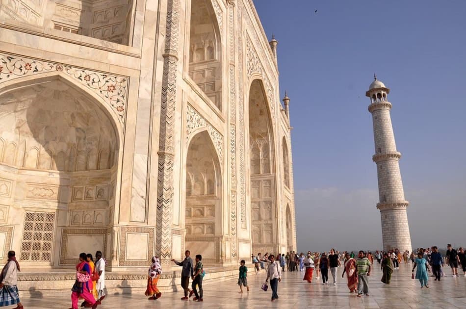 Private Transfer From Delhi To Agra