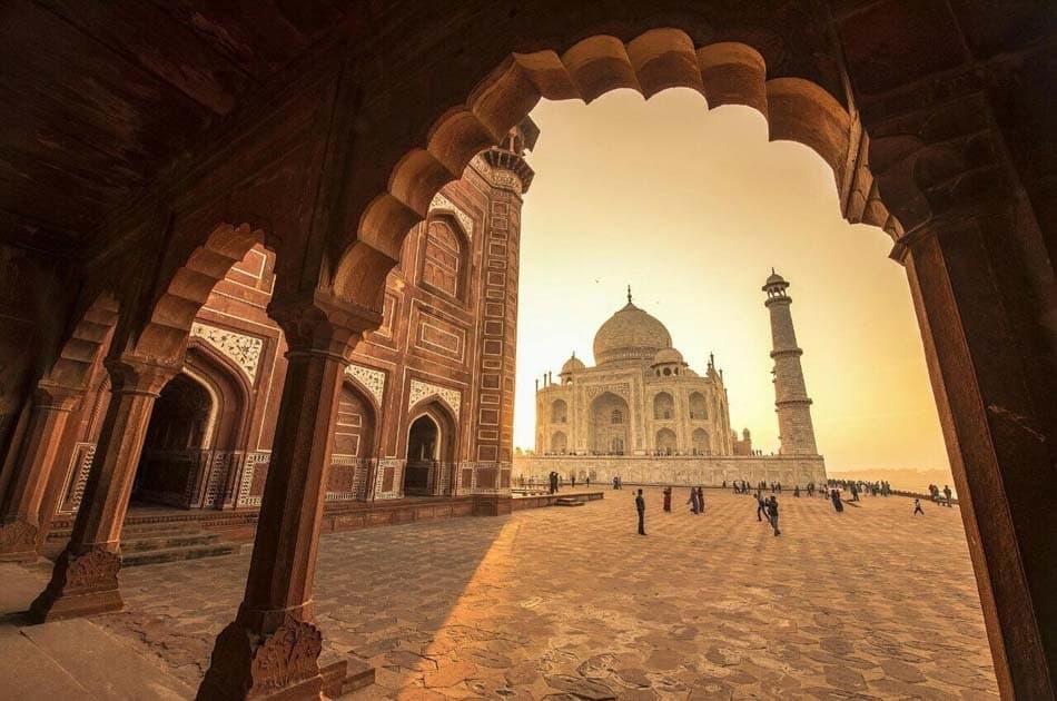 Taj Mahal Day Trip by Private Car from Delhi