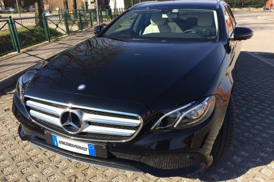 Venice Airport Private Arrivals Transfer by sedan