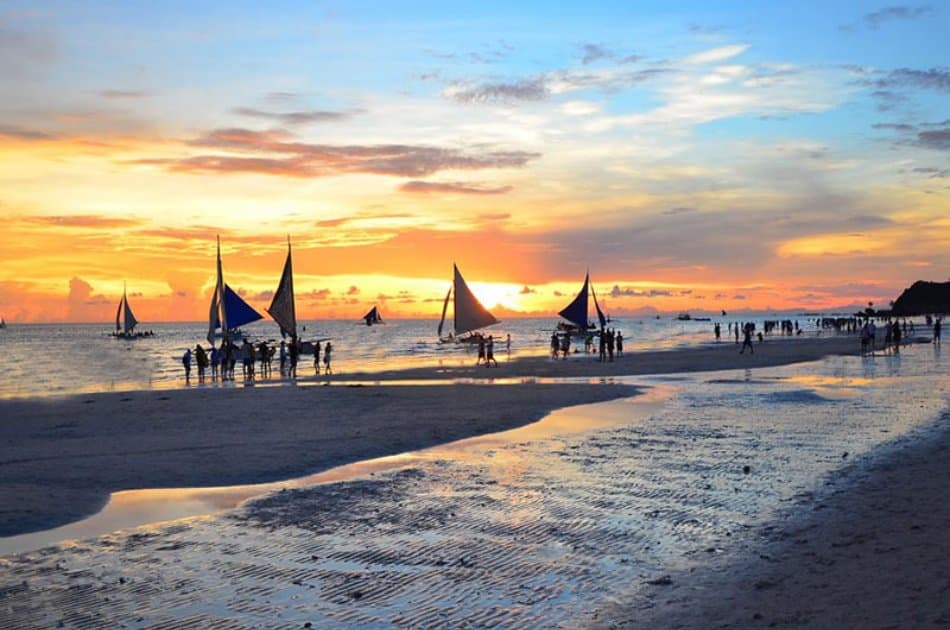 Bocaray Paraw Sailing Experience