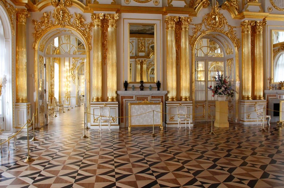 2-Day St. Petersburg Premium Mini-group Tour