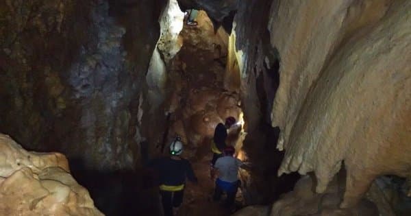 Caving in Granada: Nivar Cave