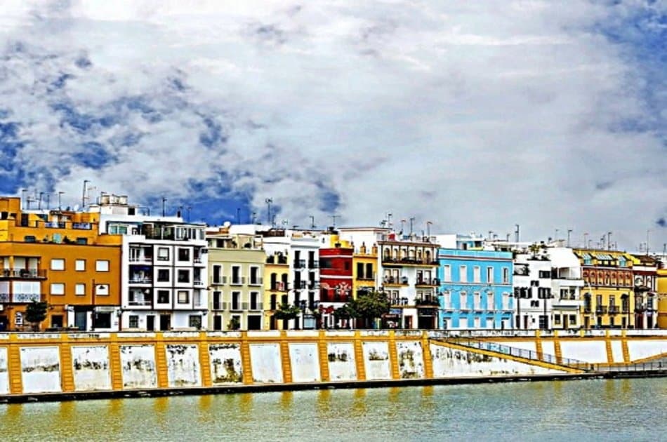 Off  The Beaten Path Tapas Tour in Seville