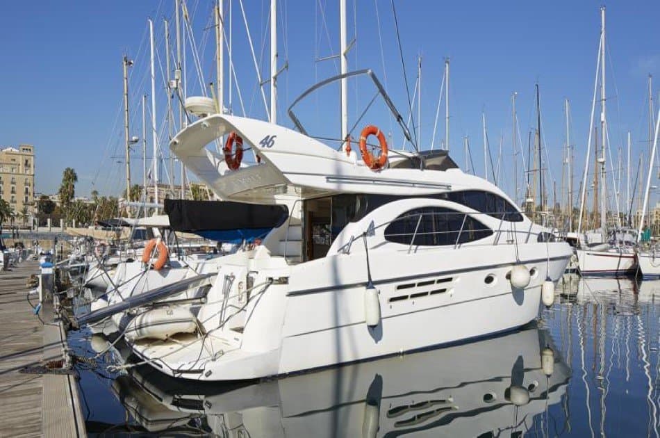 Private Motor Yacht Tour around Barcelona
