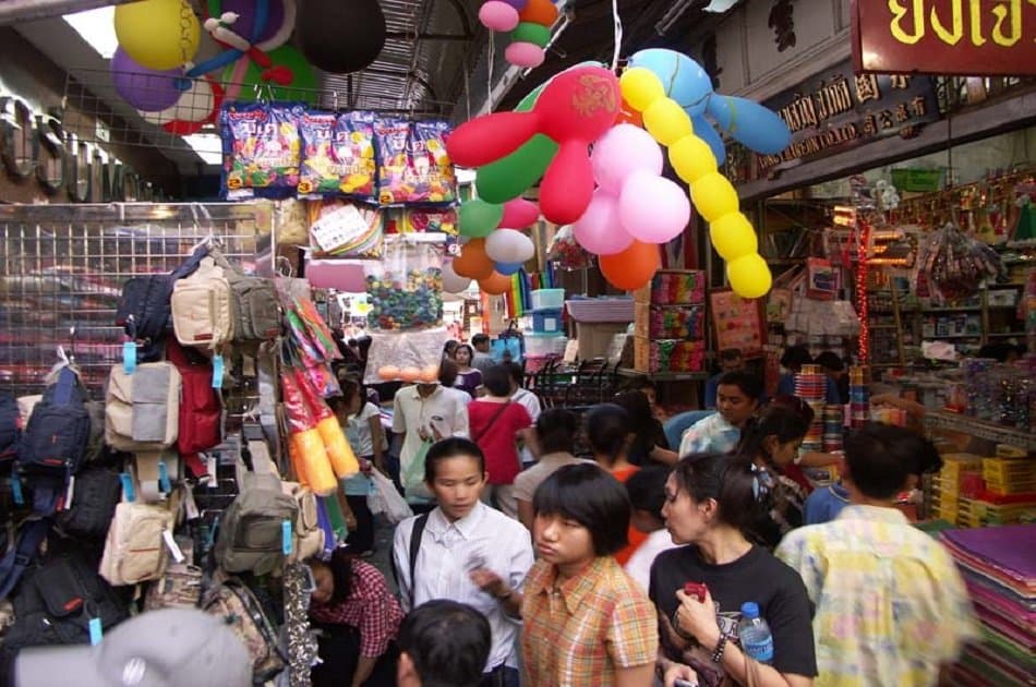 Follow the Street Food Tour Trail of China Town