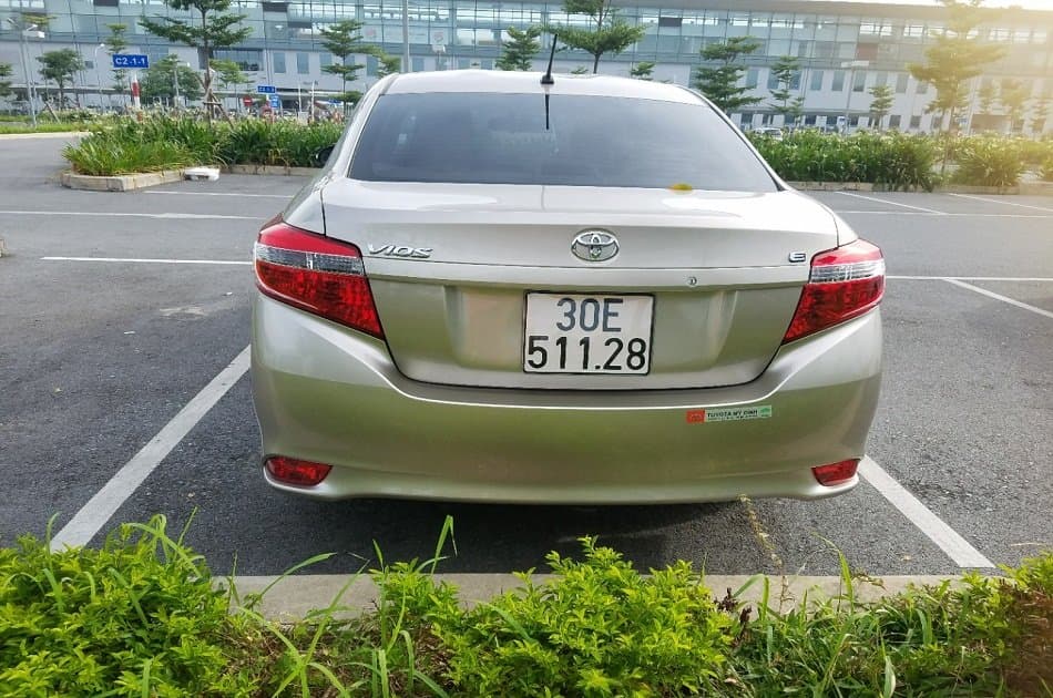 Hanoi airport Departure Transfer by 4 Seats Car