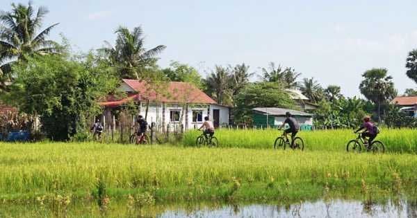 Bicycle Tour: Discover Cambodia Countryside