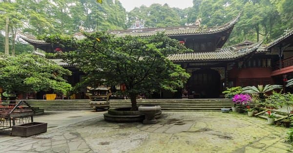 All-inclusive Chengdu Guided Private Tour of Taoist Mountain and Dujiangyan