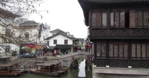 Private Shanghai One-day Classical Tour with private guide and vehicle