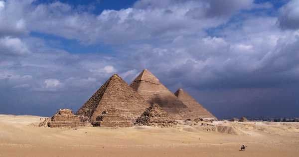Full Day private Tour For The History of The Pyramids Built