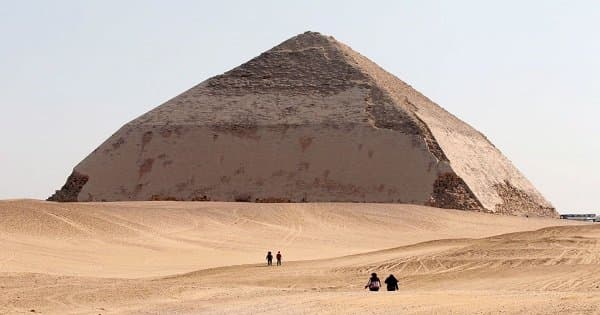 Private Giza Pyramids Including Bent, Red & Step Pyramids at Dahshur & Sakkara Tour