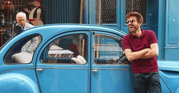 Paris By Day in a Vintage car - Unsuspected Tour (2 hours)