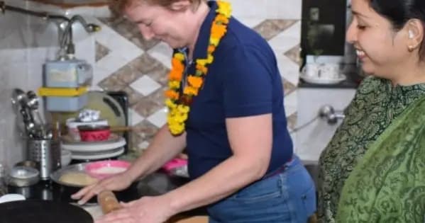 Indian cooking + Lunch/Dinner and interaction with an Indian family @ Chez Anjali