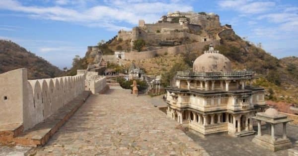 Kumbhalgarh Fort and Jain Temple Full-Day Tour from Jodhpur to Udaipur