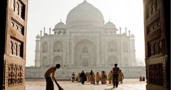 Same Day Agra Private Tour from New Delhi by private Car