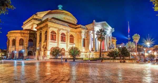 Discover Monuments and Markets in Palermo