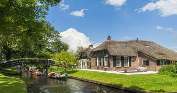 Enjoy A Small Group Day Excursion To Schokland