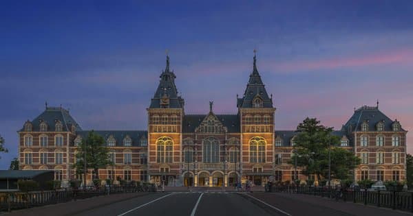 Enlightening City Canal Cruise & Rijks Museum