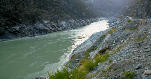 21 Day Budget Tour Hunza, Minapin, Chitral, Swat & Peshawar Pakistan