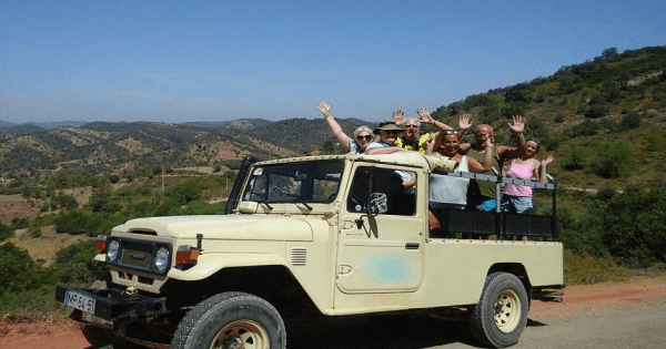 Algarve Full-Day Jeep Safari Tour with Lunch from Albufeira