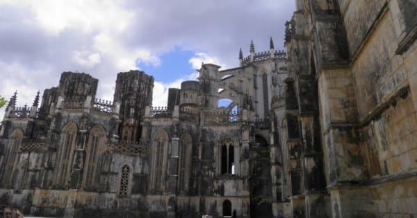 Fatima, Batalha, Alcobaça, Nazare and Obidos – Private Tour from Lisbon