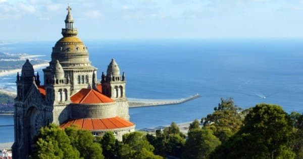 Minho & Vinho Verde Tour w/ Tastings & Lunch