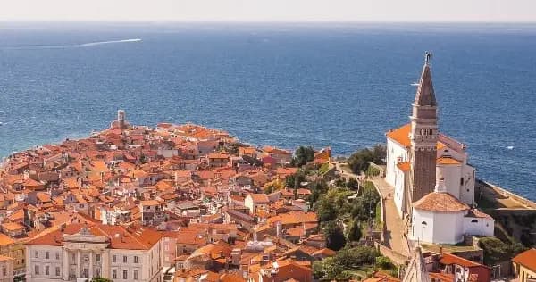 Skocjan caves, Piran & Predjama castle | Private trip from Ljubljana