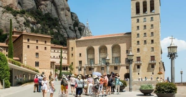 Barcelona Cruise Port to Barcelona BCN Airport Private Transfer