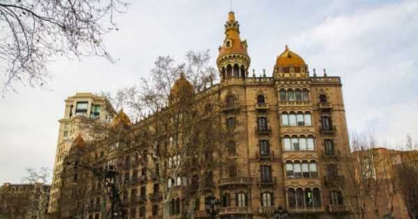 Barcelona Private Walking Tour Through the City of Gaudi