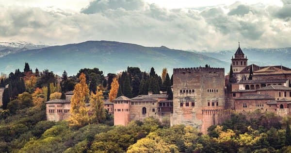 Discover the Hidden Gems of Alhambra