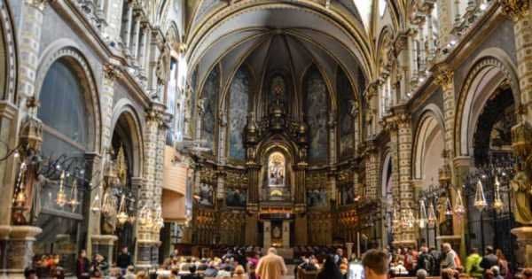 Montserrat Mountain Private Experience with Lunch Included