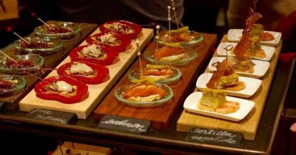 Spanish Tapas Like a Local With Food and Drinks Included