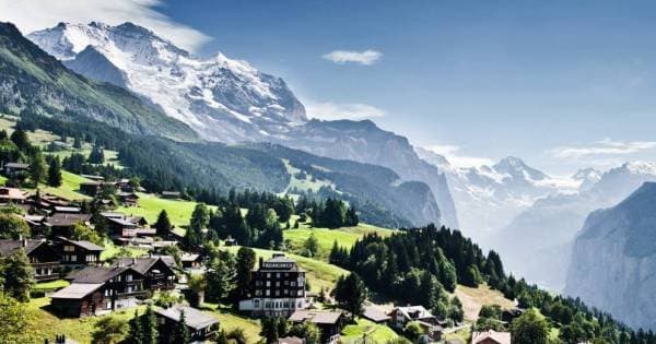 Kleine Scheidegg - Centre of the Alps