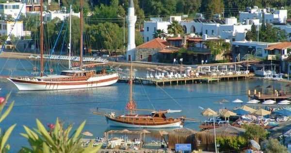 Live in Luxury on a VIP Private Boat Cruise in Bodrum