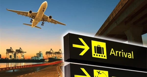 Private Izmir Airport to Kusadasi Arrival Transfer
