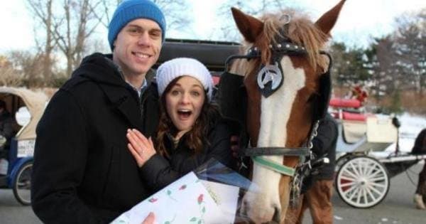 Central Park Horse and Carriage Ride with Professional Photographer