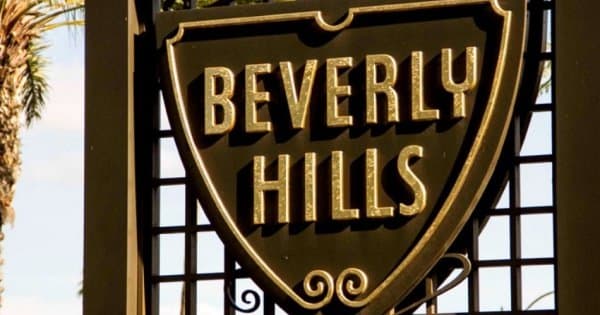 Drive Up Rodeo Drive on this Open Top Beverly Hills Tour