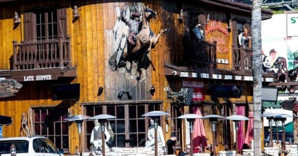 Open Bus Hollywood Tour of Sunset Boulevard