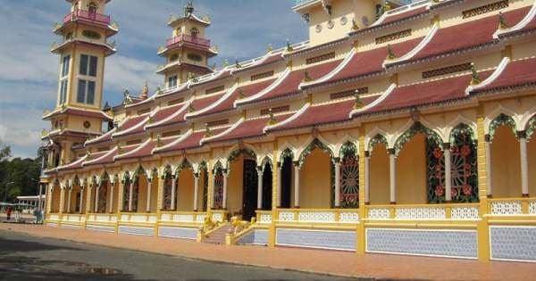 Pilgrimage Trip to Tay Ninh & Cu Chi Tunnels Joining Tour