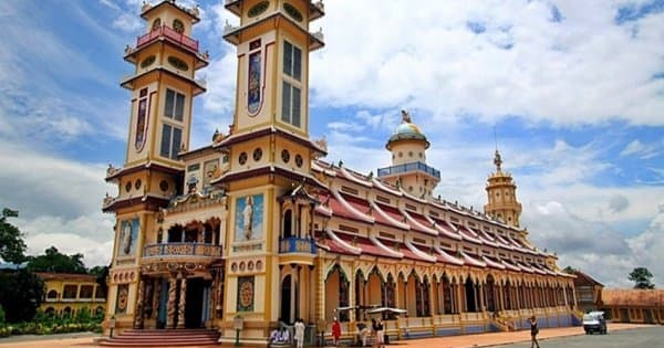 Private Cu Chi - Cao Dai Full Day Tour from Ho Chi Minh