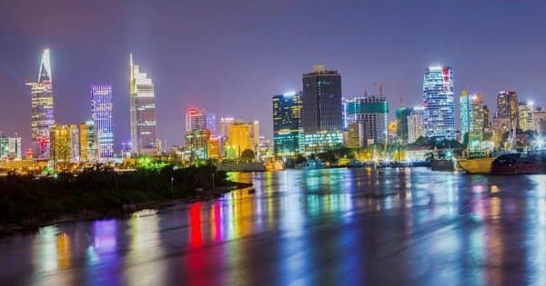 Private Ho Chi Minh City By Night & Traditional Dinner Cruise Tour